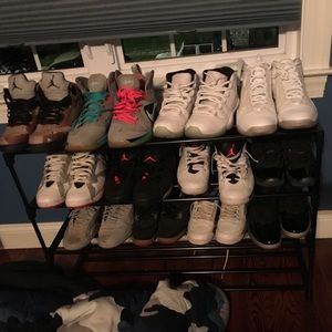 Jordan shoes size ranges from 7.5-12 hmu